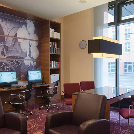 Hampton by Hilton Nürnberg City Center-3